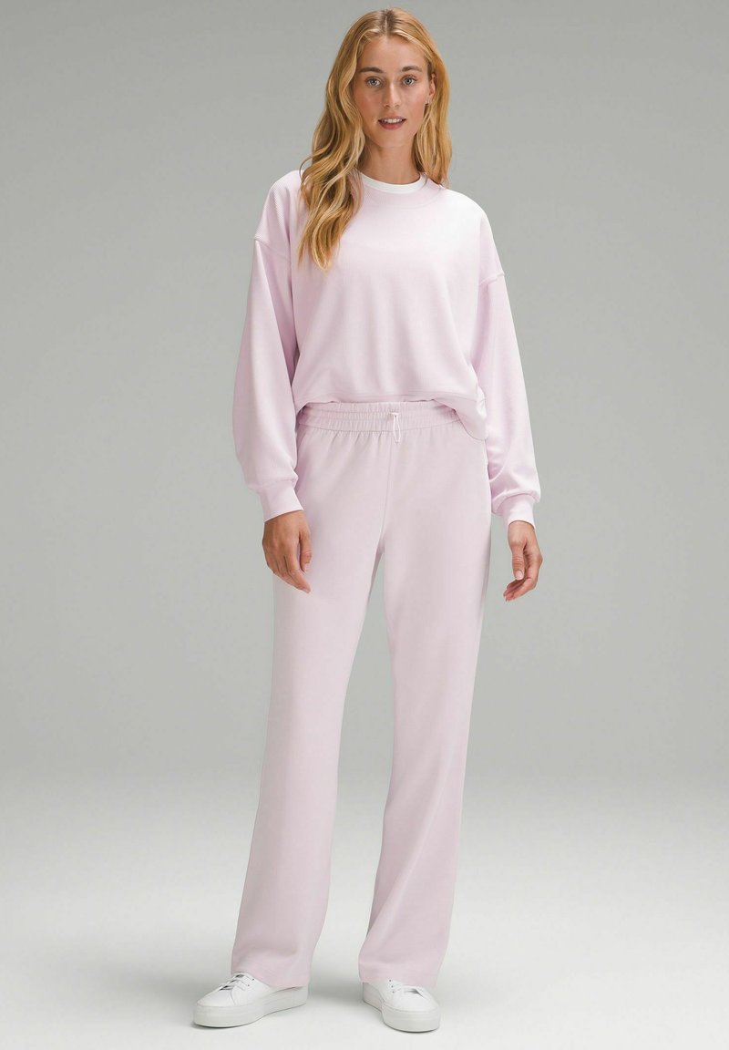 lululemon PERFECTLY CROP CREW - Sweatshirt - meadowsweet pink/rose -  ZALANDO.FR