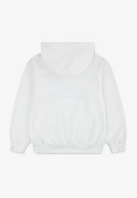 Λευκό φούτερ με κουκούλα και κορδόνι, ελαστικές μανσέτες και τελείωμα. Λείο ύφασμα και απλός σχεδιασμός, ιδανικό για καθημερινή χρήση ή για να φορεθεί σε στρώσεις.