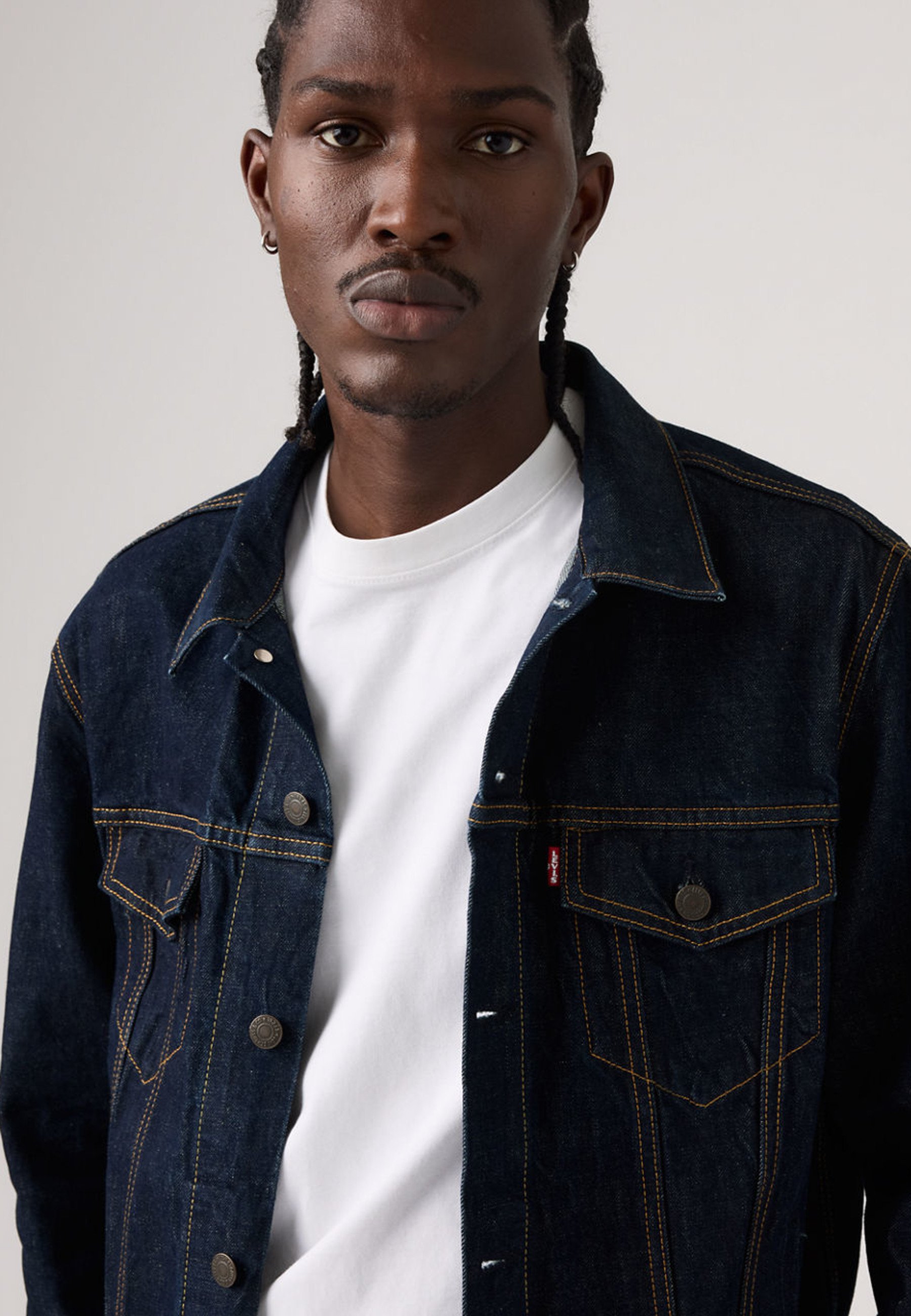 Levi's® THE TRUCKER - Denim jacket - wash it out rinse t/dark-blue