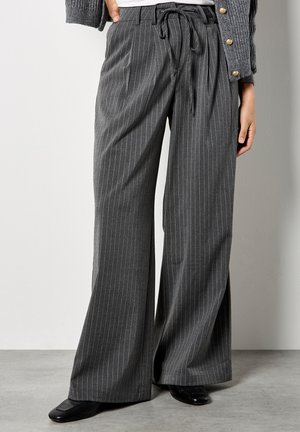 PINSTRIPE WIDE TAILORED  - Pantaloni - grey