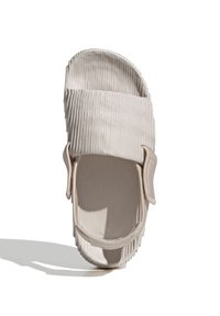 adidas Originals ADILETTE 22 XLG - Sandále na platforme - putty mauve/putty mauve/putty mauve