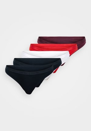 Fünf Paare Damenstrings in Schwarz, Weiß, Rot und Burgunderrot. Sie bestehen aus einem Baumwollgemisch und verfügen über einen Logo-Bund für zusätzlichen Komfort.