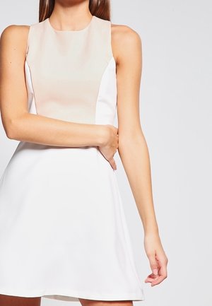 Freizeitkleid - white
