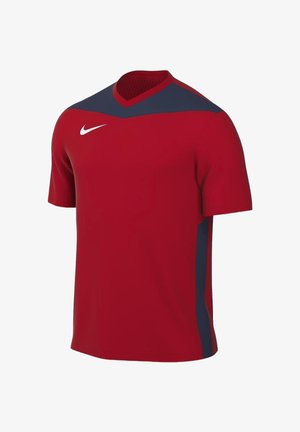 Rød kortærmet sportstrøje med mørkeblå paneler på skuldre og sider, V-hals og hvid Nike-logo på højre bryst.