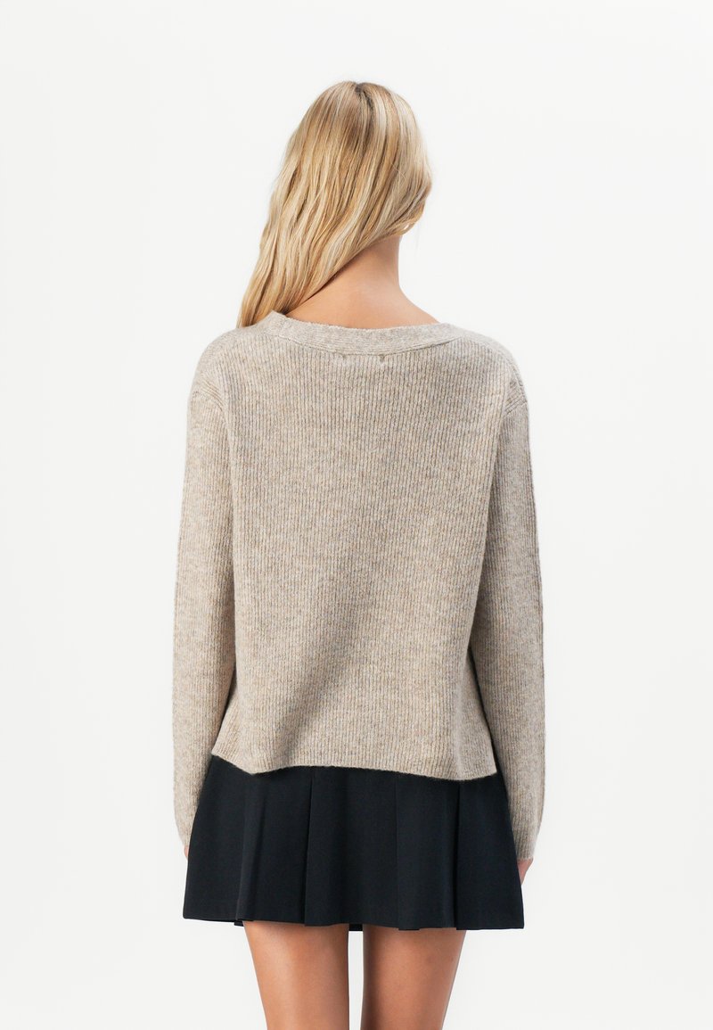 Pull Col En V Jaune Moutarde Femme | La Halle