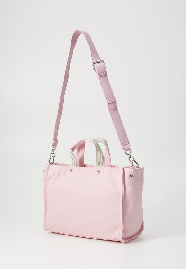 IRIS PATCH MEDIUM SHOPPING - Handbag4