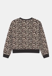 Pitkähihainen leopardi-kuosis villapaita, jossa musta ribbaus kaula-aukossa, hihoissa ja vyötäröllä, asetettuna vaakatasoon valkoista taustaa vasten.