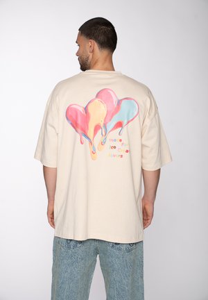 Multiply Apparel, OVERSIZE T-SHIRT ICE CREAM LOVERS UNISEX - Print T-shirt - white smoke