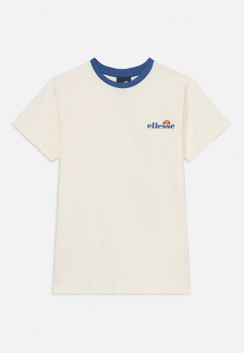 T-shirt color crema con colletto tondo blu. Presenta un piccolo logo "ellesse" blu e arancione sulla parte sinistra del petto. Maniche corte.