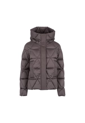 Giacca imbottita trapuntata di colore grigio scuro, con colletto alto, chiusura frontale con zip e due ampie tasche. Cuciture texturizzate disposte verticalmente.