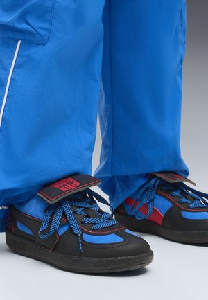 Puma, PUMA X TRANSFORMERS PALERMO SNEAKERS UNISEX - Zapatillas - racing blue- black