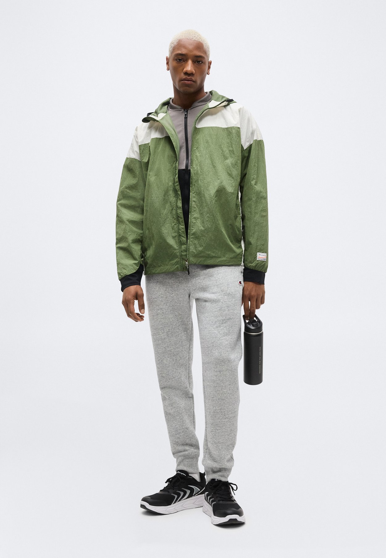 OUTDOOR COLOUR BLOCK