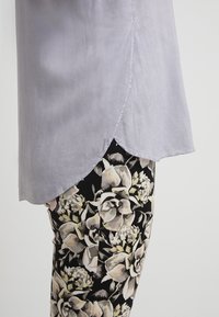 s.Oliver Bluse - pearl grey