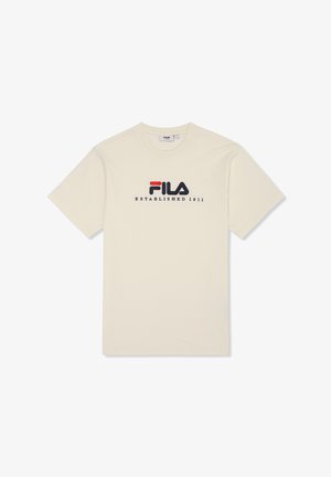 Kerman värinen puuvillapaita, jossa on mustalla ja punaisella painettu logo "Fila" ja "Established 1911". Perinteinen pyöreä kaula-aukko ja lyhyet hihat.