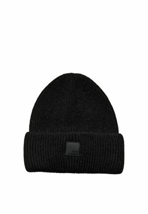 Bonnet noir en tricot avec revers et petite étiquette carrée à l'avant.