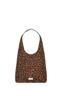 Schultertasche im Leopardenmuster aus braunem und schwarzem Stoff, mit geschwungenem Design und breitem Träger. Verfügt über ein kleines Logoetikett auf der Vorderseite.