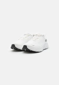 HOKA ARAHI 7 - Road running shoes - blanc de blanc