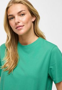 VILA VINORA  - T-shirts basic - winter green