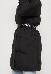 Calvin Klein Jeans Abrigo de invierno - black