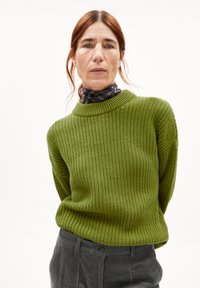 ARMEDANGELS HILARIAA SOFT - Strickpullover - dark moss