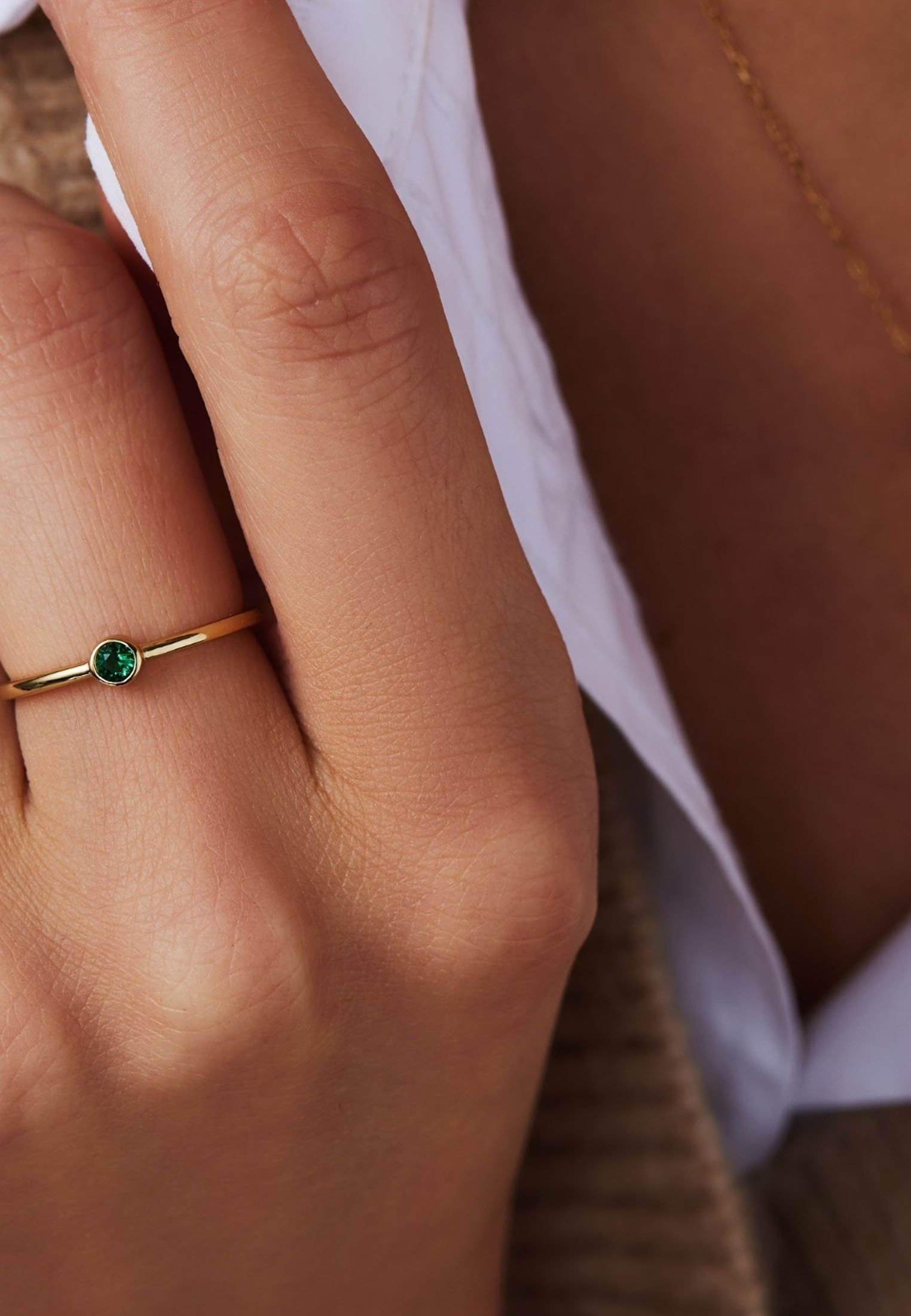 Women Ring Women Ring