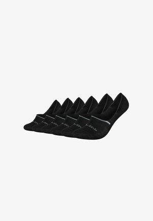 Sechs Paar schwarze, unsichtbare Knöchelsocken mit kleinem weißem Logo auf den Zehen, nebeneinander auf weißem Hintergrund angeordnet.