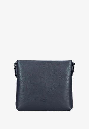 Sac bandoulière en cuir noir avec une finition texturée, de forme rectangulaire, une bandoulière ajustable et un logo embossé sur le devant.