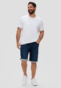 s.Oliver BERMUDA MAURO REGULAR FIT STRAIGHT LEG - Shorts vaqueros - blau