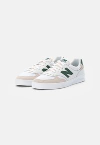 New Balance CT300 UNISEX - Sapatilhas - white/green
