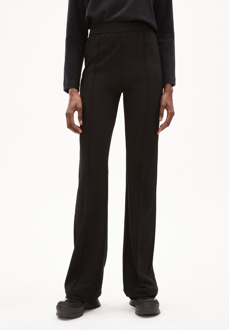 ARMEDANGELS - LEYLAARI LEYLAARI - Broek - black, Vergroten