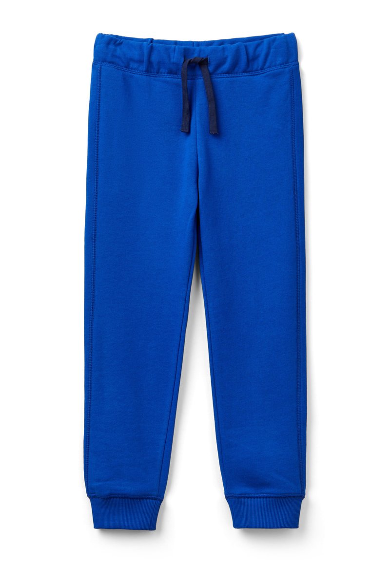 Jasnoniebieskie dresy z elastyczną talią i czarnym sznurkiem do ściągania, z ściągaczami na końcach oraz szwami bocznymi na białym tle.