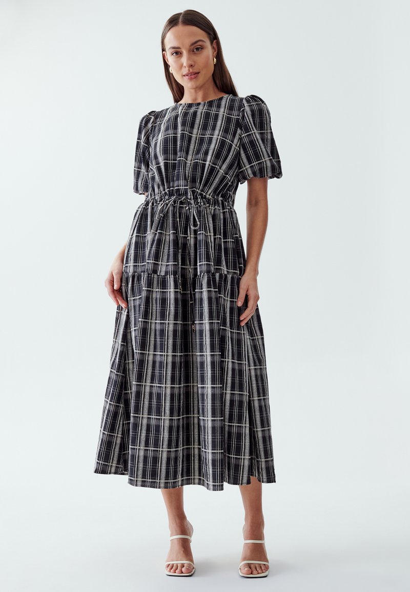 THE FATED - ITZEL   - Jurk - black check, Vergroten