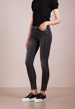 Jeansy Skinny Fit