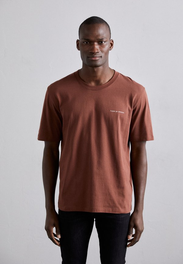 Basic T-shirt - old terracotta