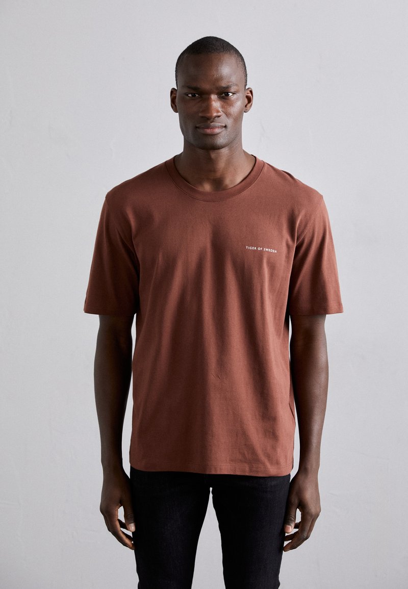 Tiger of Sweden Basic T-shirt - old terracotta