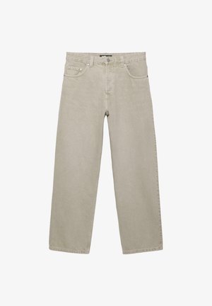 Bež traperice ravnog kroja s pet džepova, petljama za remen i kopčanjem na dugme i patentni zatvarač, prikazane na bijeloj pozadini.