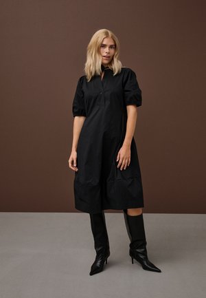 Culture CUANTOINETT - Freizeitkleid - black