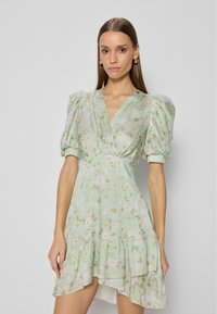 BIZUU FORMOSA - Jurk - light green