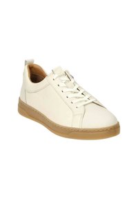 Weiße Leder Sneaker mit runder Spitze, Schnürung vorne, tanfarbenem Gummisohle, strukturiertem Obermaterial und Markenlogo-Tag an der Ferse.