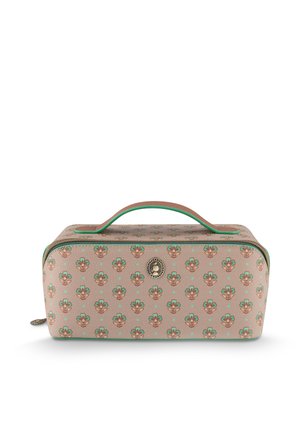 Rechthoekig beige etui met ritssluiting met groen-bruine bloemmotief, handvat met groene rand en klein ovaal decoratief embleem aan de voorkant.