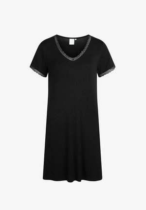 Čierna nočná košieľka s krátkym rukávom vyrobená z jemného materiálu, s výstrihom do V a krajkovým lemovaním okolo výstrihu a okrajov rukávov.