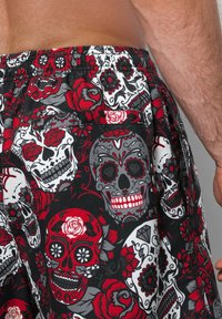 Ombre Uimashortsit - skulls