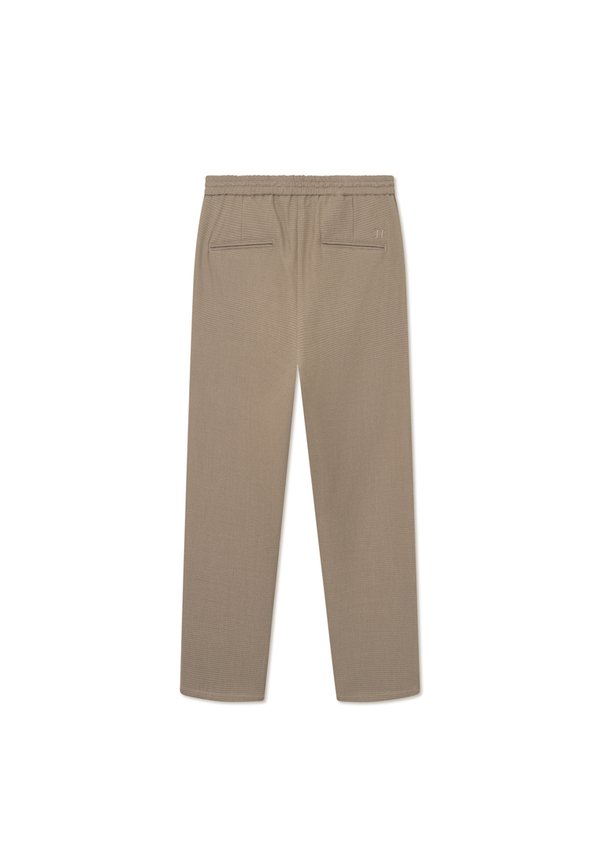 COMO STRUCTURE TAPERED PANTS - Chinos - cub4