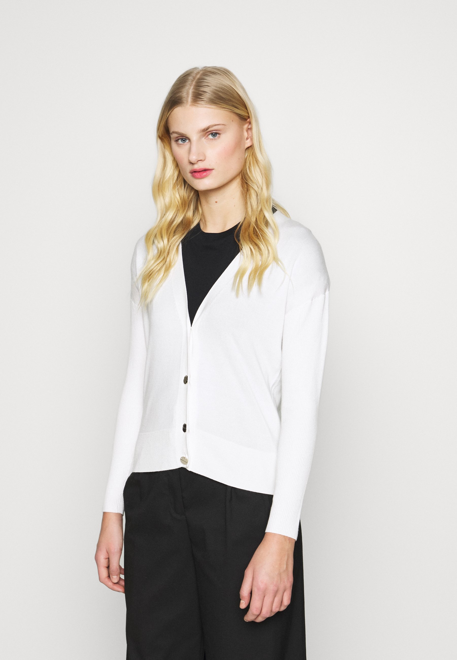 Ted Baker AUBREIY Cardigan ivory Zalando.no Lounge Nine EMMYLN LOOSE - Cardigan - desert