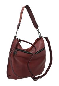 Bordeauxfarbene Lederhandtasche mit lässiger Form, ausgestattet mit einer schwarzen Reißverschlusstasche, verstellbarem Tragegurt und strukturierten Oberflächen. Mehrere Trageoptionen.