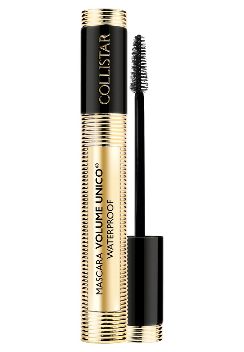 Mascara-tube med sort og guld design mærket "Collistar Mascara Volume Unico Waterproof" og en åben påføringsbørste ved siden af.