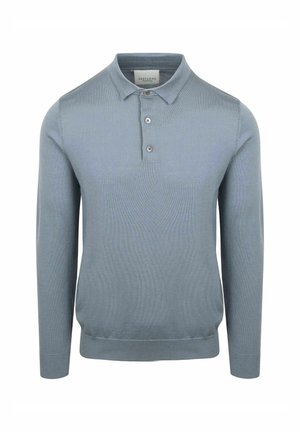 Lichtblauwe polo met lange mouwen, gemaakt van katoen. Voorzien van een klassieke kraag en een knoopsluiting met drie knopen, een rechte zoom en geribbelde manchetten.