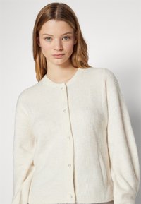JDY JDYLUMI LIFE BUTTON - Gilet - Offwhite