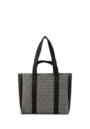 Borsa tote a motivo bianco e nero con due manici lunghi neri e un manico corto, forma rettangolare, in piedi su sfondo bianco.