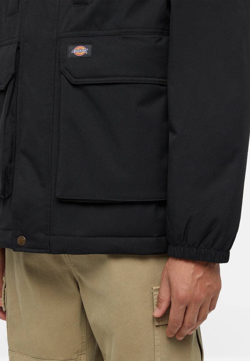Chaqueta Impermeable Dickies Cambridge Para Hombre - Negro, Talla M, Con Capucha Oculta Y Forro De Poliéster